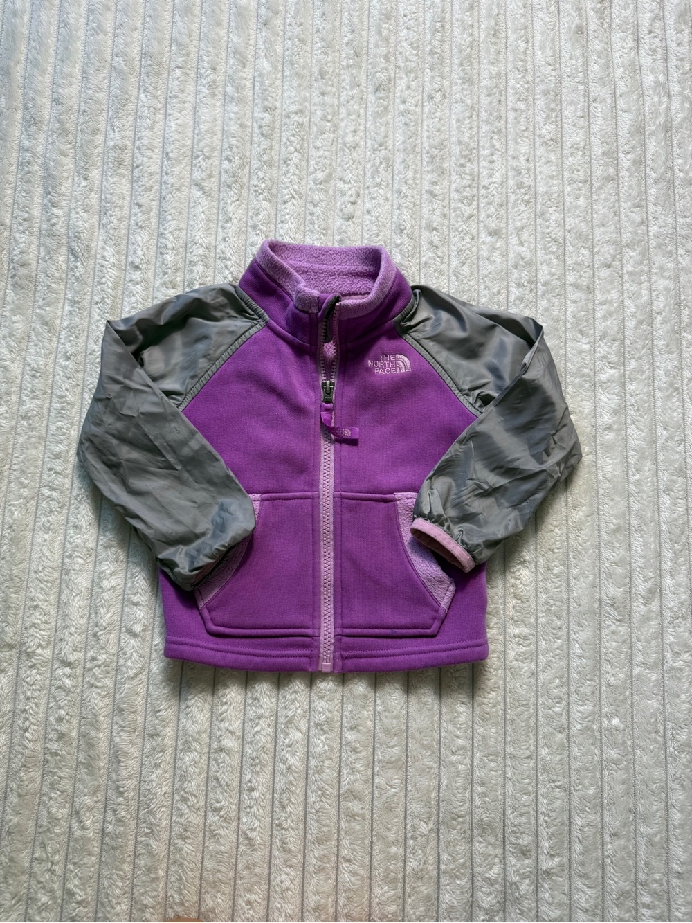 The North Face 2T Purple/Gray Fleece Jacket Polyester Full Zip Pockets Logo